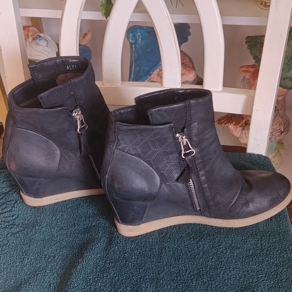 Miz Mooz Shoes - Miz mooz Alexandra booties size 8